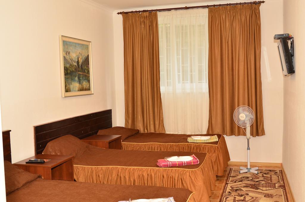 إربين Hotel Acorn المظهر الخارجي الصورة