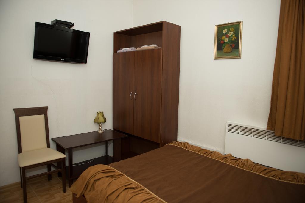 إربين Hotel Acorn الغرفة الصورة